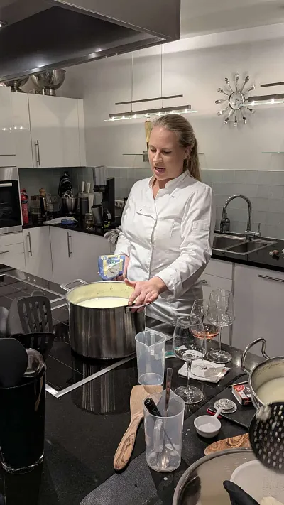 Mozzarella-Kurs mit Weinbegleitung - Winterhude/Hamburg (Thumbnail 5)