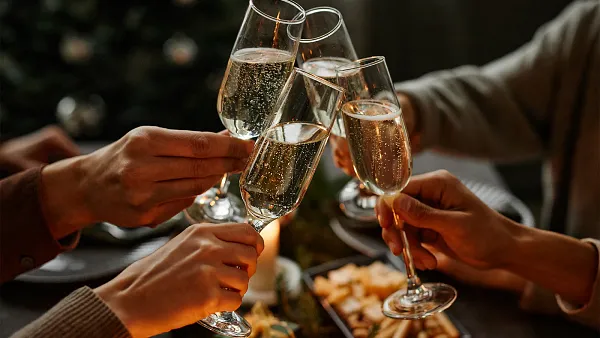Weintasting: Bubbles im Weinlager Schwachhausen