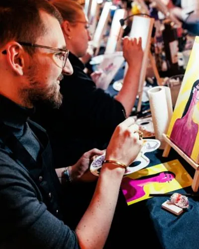 Tipsy and Artsy - Junggesellinnenabschied Edition im Moxy Hotel (Thumbnail 4)