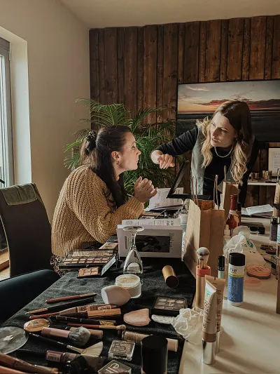 Soft Glow & Sweets - Make up Workshop (Thumbnail 1)
