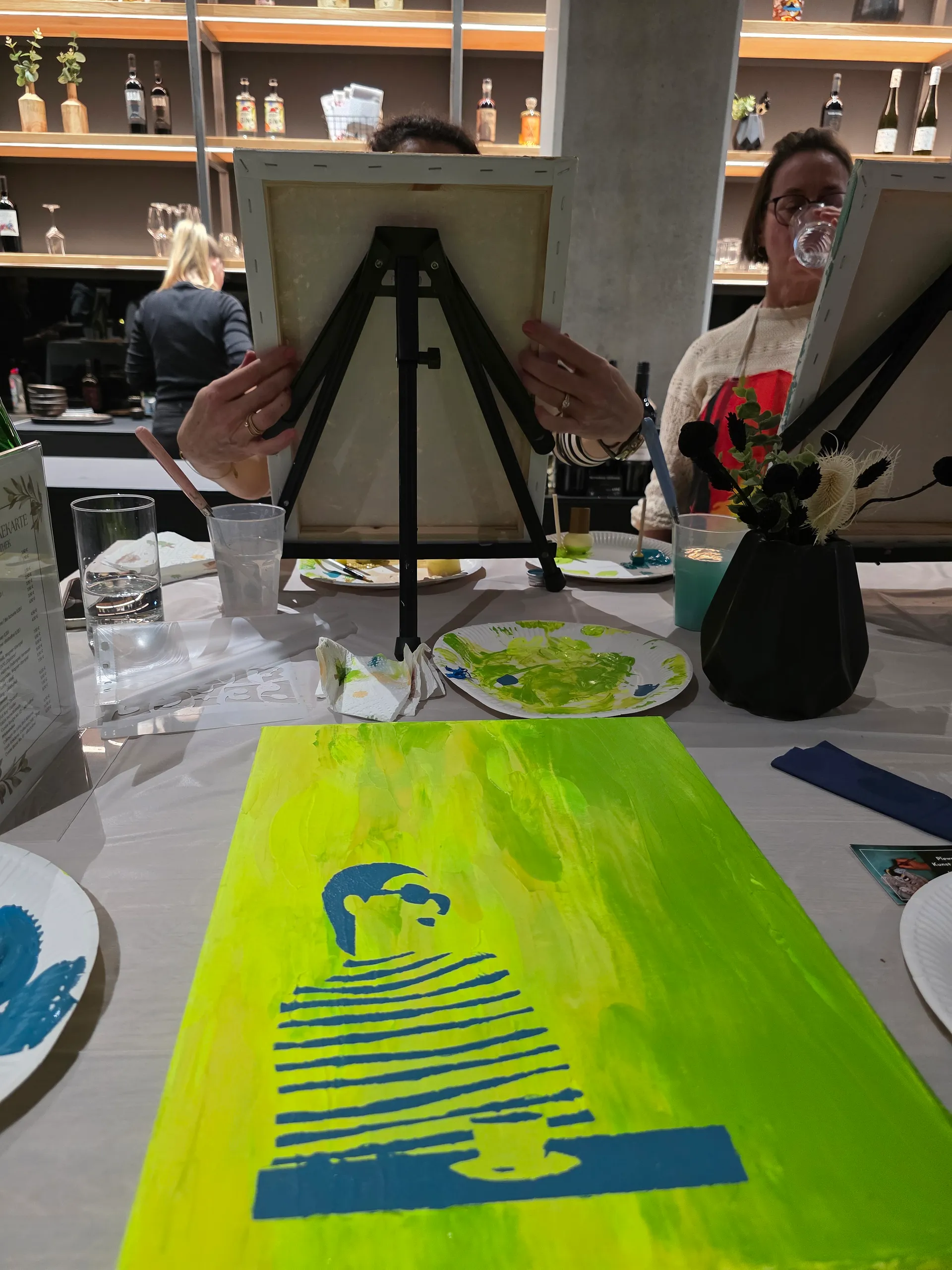 BANKSY Artevent : WINE&PAINT mit Fingerfood (Thumbnail 1)