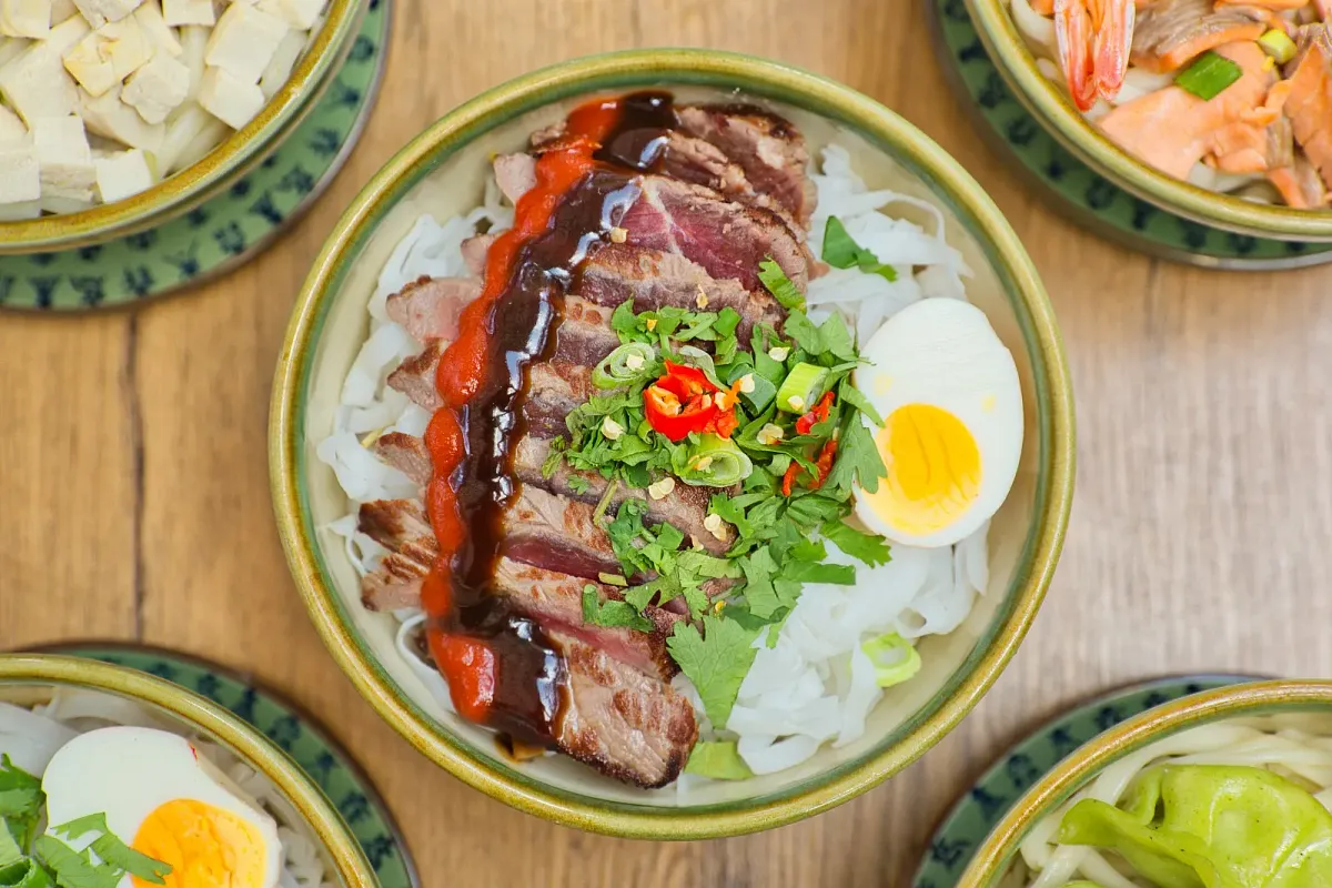 Asiatische Genussmomente bei Dir zu Hause – Privatkoch in Bremen & Umgebung 🍣🔥